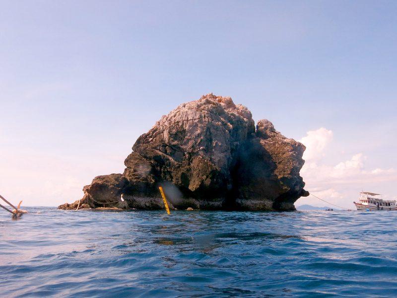 Private Charter To Sail Rock Koh Samui